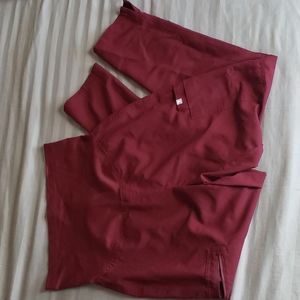 FIGS Yola Maternity Skinny Scrub Pants Burgundy/ Wine - Small